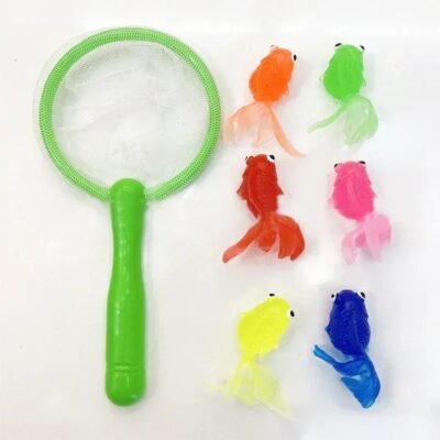 kreatywne zabawki do kąpieli dla 3 latka zawierające sitko oraz sześć kolorowych rybek
